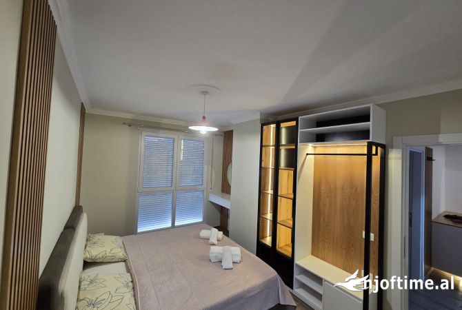 Shtepi me qera 2+1 ne Tirane - 650 Euro