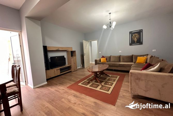 Shtepi me qera Apartament ne Tirane, 1+1, Mobilimi E mobiluar, Pagesa 500  Euro.