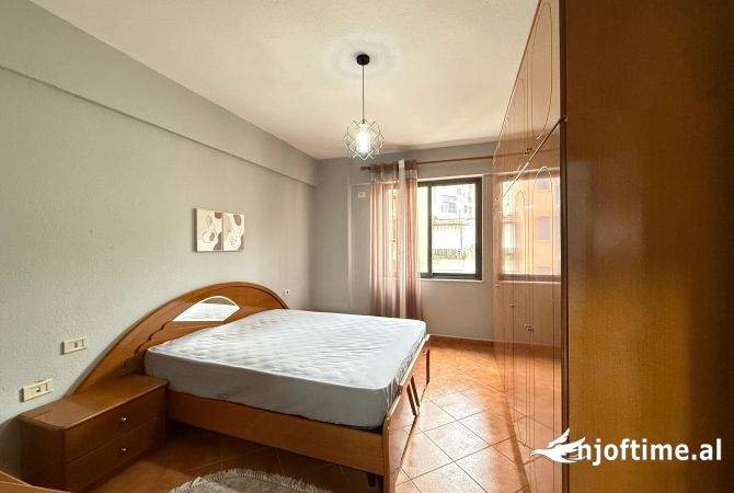 Shtepi me qera 2+1 ne Tirane - 500 Euro