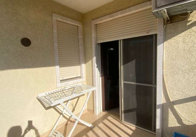 Shtepi me qera Apartament ne Tirane, 2+1, Mobilimi E mobiluar, Pagesa 500  Euro.