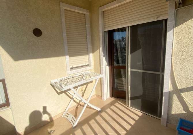 Shtepi me qera Apartament ne Tirane, 2+1, Mobilimi E mobiluar, Pagesa 500  Euro.