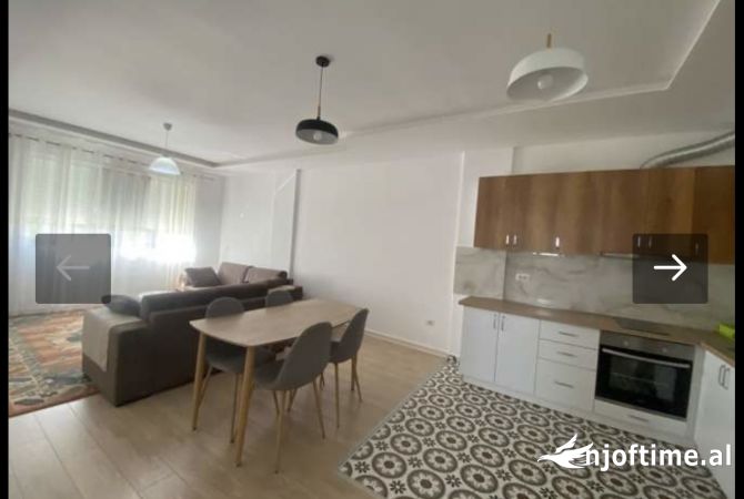 Shtepi ne shitje Apartament ne Tirane, 1+1, Mobilimi E mobiluar, Pagesa 142,000  Euro.