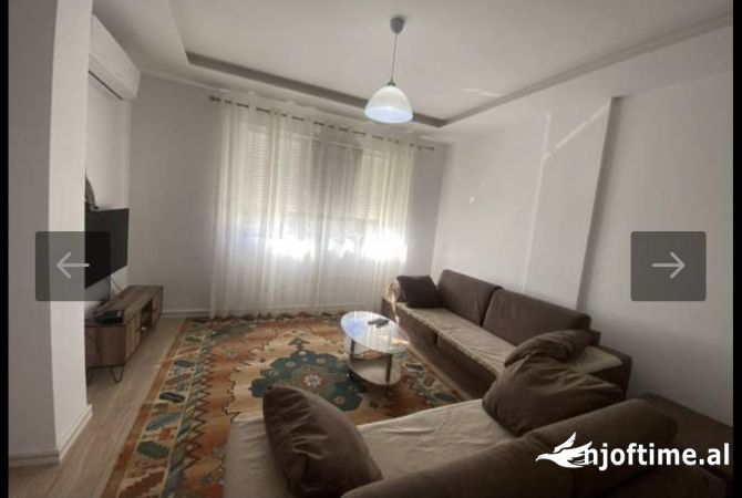 Shtepi ne shitje Apartament ne Tirane, 1+1, Mobilimi E mobiluar, Pagesa 142,000  Euro.