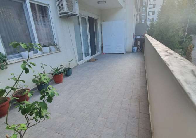 Shtepi me qera Apartament ne Tirane, 2+1, Mobilimi E mobiluar, Pagesa 600  Euro.