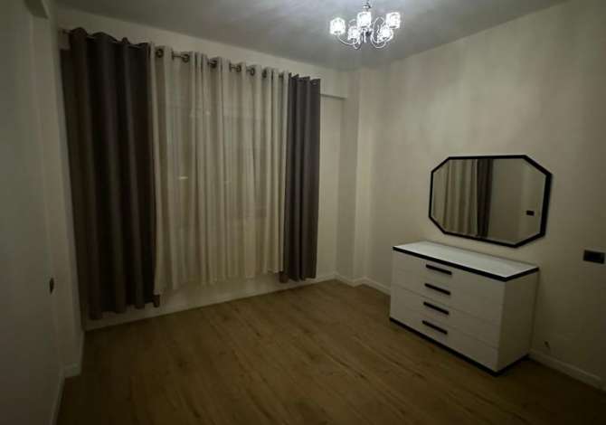 Shtepi me qera Apartament ne Tirane, 2+1, Mobilimi E mobiluar, Pagesa 600  Euro.