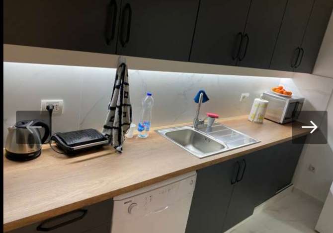 Shtepi me qera Apartament ne Tirane, 2+1, Mobilimi E mobiluar, Pagesa 750  Euro.