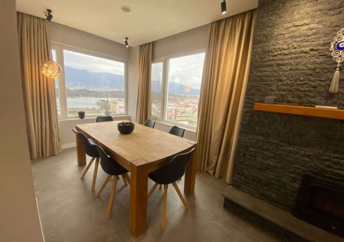 Shtepi me qera Apartament ne Tirane, 3+1, Mobilimi E mobiluar, Pagesa 750  Euro.