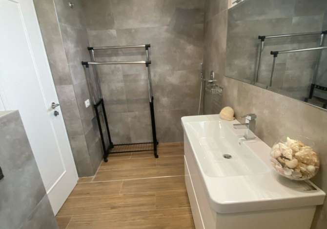 Shtepi me qera 3+1 ne Tirane - 750 Euro