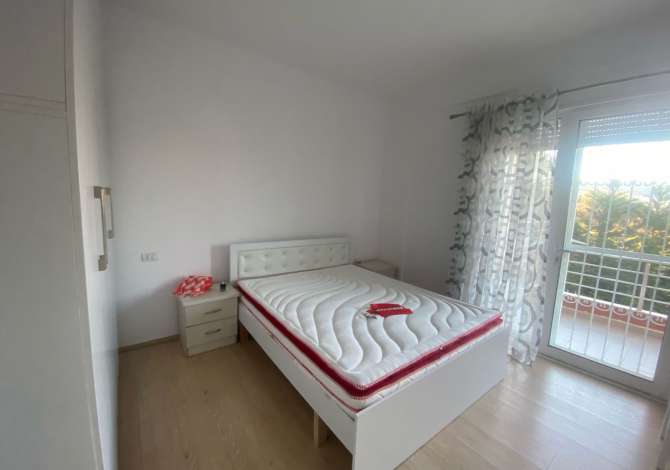 Shtepi me qera Apartament ne Tirane, 1+1, Mobilimi E mobiluar, Pagesa 400  Euro.