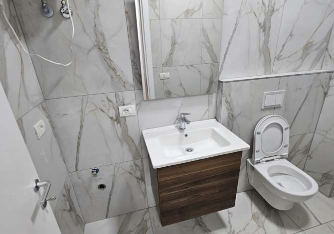 Shtepi me qera 2+1 ne Tirane - 700 Euro
