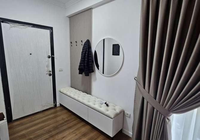 Shtepi me qera Apartament ne Tirane, 2+1, Mobilimi E mobiluar, Pagesa 700  Euro.