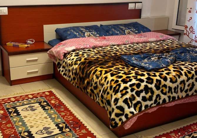 Shtepi me qera Apartament ne Tirane, 2+1, Mobilimi E mobiluar, Pagesa 500  Euro.