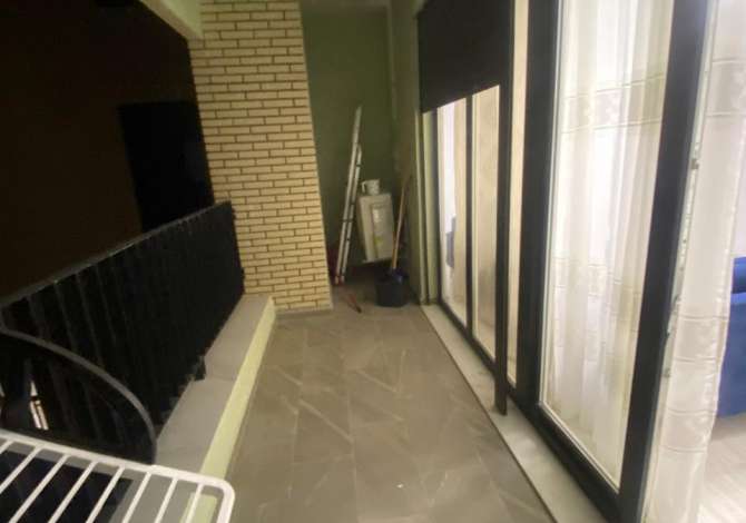 Shtepi me qera Apartament ne Tirane, 2+1, Mobilimi E mobiluar, Pagesa 600  Euro.