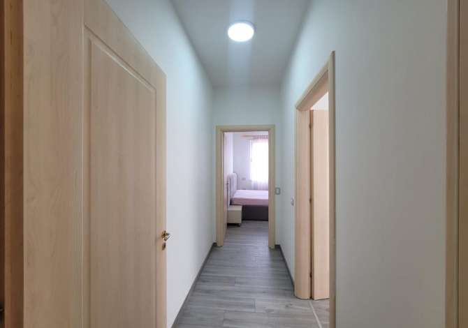 Shtepi ne shitje Apartament ne Tirane, 2+1, Mobilimi E mobiluar, Pagesa 202,000  Euro.