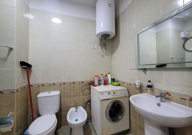 Shtepi ne shitje Apartament ne Tirane, 2+1, Mobilimi E mobiluar, Pagesa 202,000  Euro.