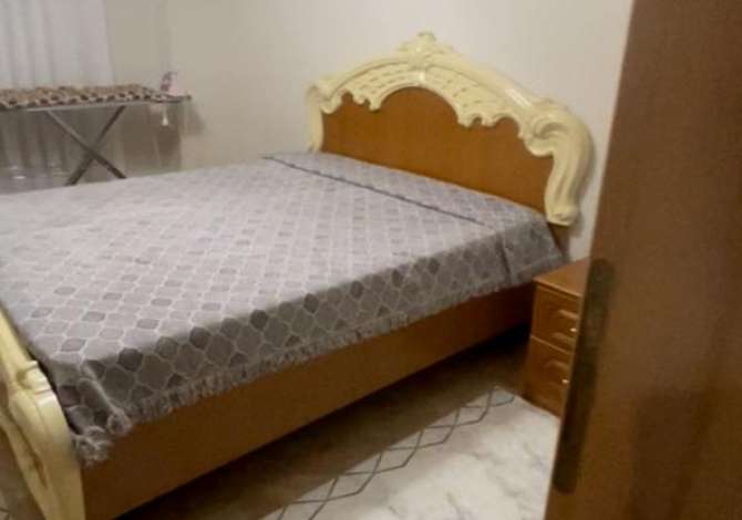 Shtepi me qera Apartament ne Tirane, 3+1, Mobilimi E mobiluar, Pagesa 800  Euro.