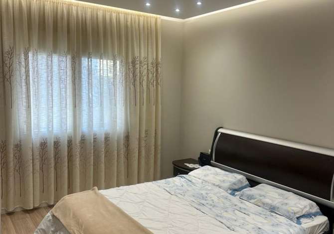 Shtepi me qera Apartament ne Tirane, 1+1, Mobilimi E mobiluar, Pagesa 450  Euro.