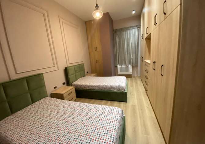 Shtepi ne shitje Apartament ne Tirane, 2+1, Mobilimi E mobiluar, Pagesa 150,000  Euro.