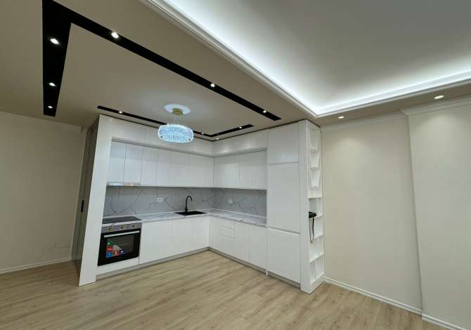 Shtepi ne shitje Apartament ne Tirane, 3+1, Mobilimi E mobiluar, Pagesa 220,000  Euro.