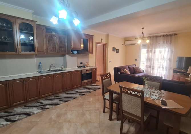 Shtepi me qera 2+1 ne Tirane - 600 Euro