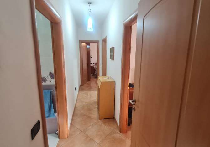 Shtepi me qera Apartament ne Tirane, 2+1, Mobilimi E mobiluar, Pagesa 600  Euro.