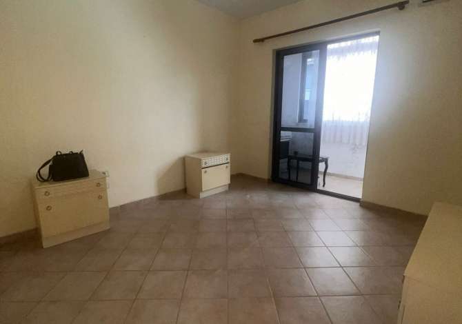 Shtepi me qera 3+1 ne Tirane - 40,000 Leke