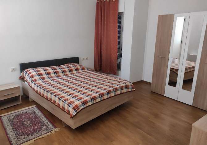 Shtepi me qera Apartament ne Tirane, 3+1, Mobilimi E mobiluar, Pagesa 600  Euro.