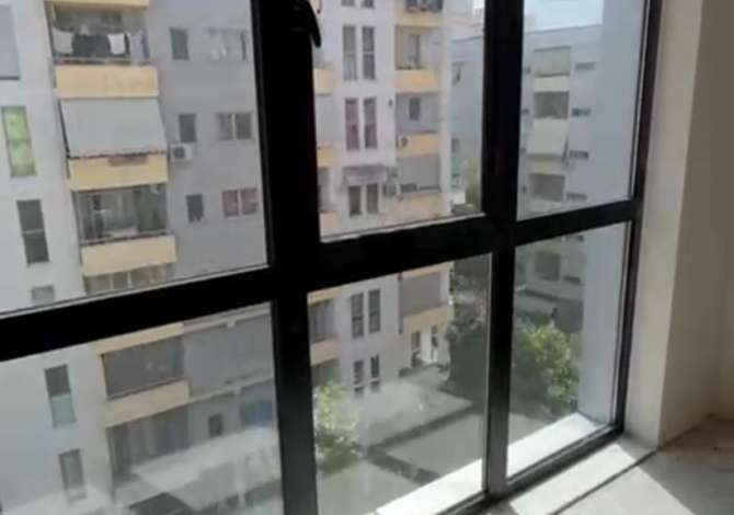 Shtepi ne shitje Apartament ne Tirane, 2+1, Mobilimi Bosh, pa mobiluar, Pagesa 148,000  Euro.