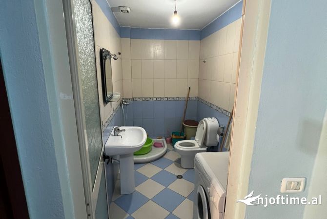 Shtepi ne shitje Apartament ne Durres, 1+1, Mobilimi E mobiluar, Pagesa 75,000  Euro.