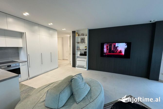 Shtepi ne shitje 2+1 ne Tirane - 300,000 Euro
