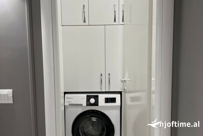 Shtepi me qera Apartament ne Tirane, 2+1, Mobilimi E mobiluar, Pagesa 750  Euro.