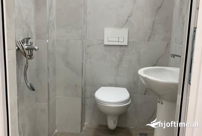 Ambient biznesi ne shitje 1+1 ne Tirane - 50,000 Euro