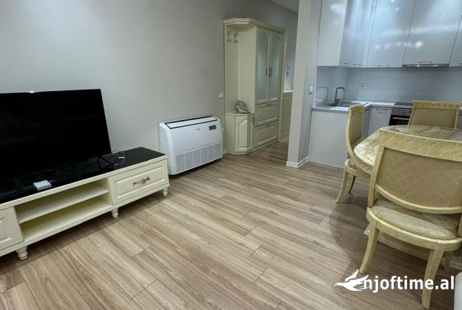 Shtepi me qera 1+1 ne Tirane - 650 Euro