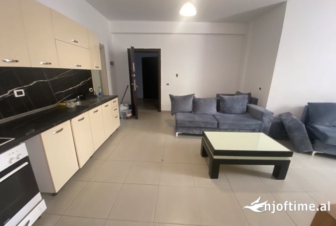Shtepi me qera 1+1 ne Tirane - 400 Euro