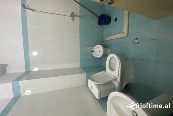 Shtepi me qera Apartament ne Tirane, 1+1, Mobilimi E mobiluar, Pagesa 400  Euro.