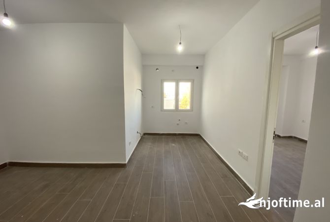 Shtepi ne shitje 1+1 ne Tirane - 74,000 Euro