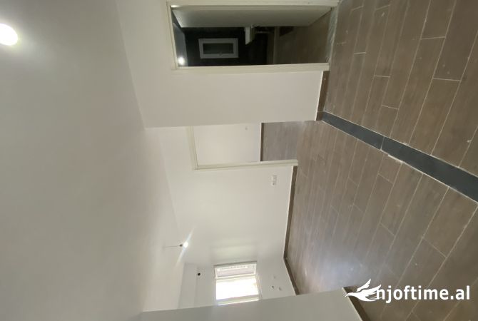 Shtepi ne shitje 1+1 ne Tirane - 74,000 Euro