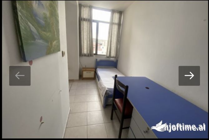 Shtepi ne shitje Apartament ne Tirane, 2+1, Mobilimi E mobiluar, Pagesa 110,000  Euro.