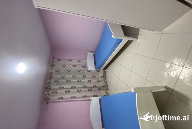 Shtepi me qera Shtepi Private ne Tirane, 2+1, Mobilimi E mobiluar, Pagesa 500  Euro.