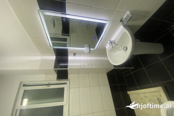 Shtepi me qera Apartament ne Tirane, 1+1, Mobilimi E mobiluar, Pagesa 480  Euro.