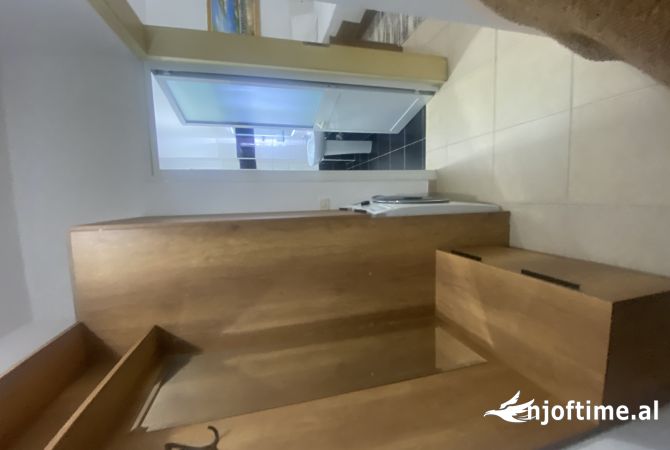 Shtepi me qera Apartament ne Tirane, 1+1, Mobilimi E mobiluar, Pagesa 480  Euro.