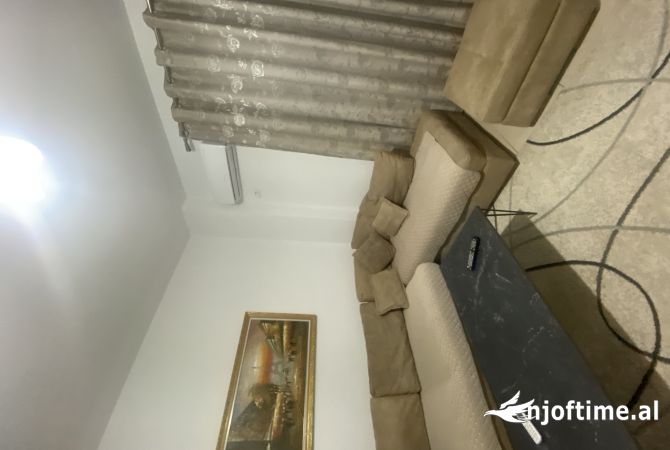 Shtepi me qera Apartament ne Tirane, 1+1, Mobilimi E mobiluar, Pagesa 480  Euro.