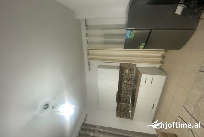 Shtepi me qera Apartament ne Tirane, 1+1, Mobilimi E mobiluar, Pagesa 480  Euro.