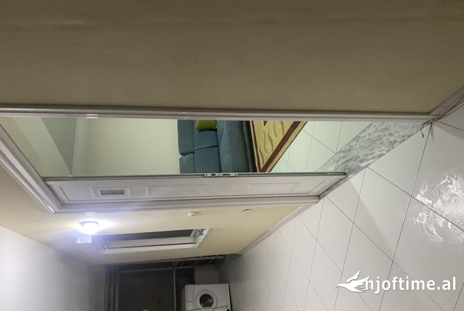 Shtepi me qera Shtepi Private ne Tirane, 2+1, Mobilimi E mobiluar, Pagesa 500  Euro.