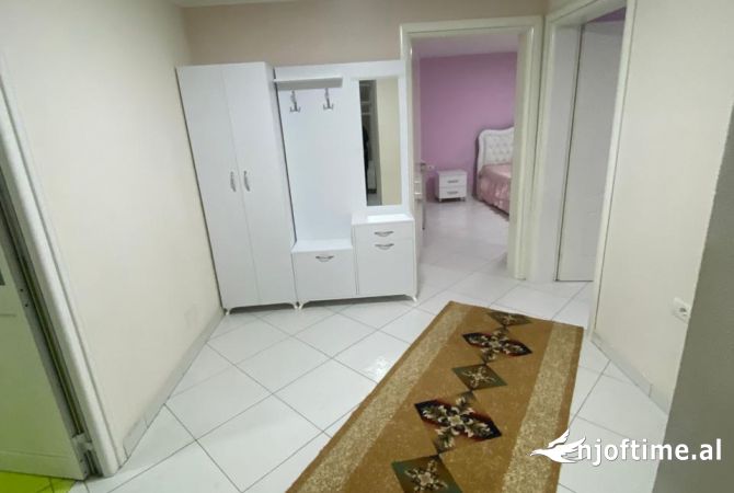 Shtepi me qera Shtepi Private ne Tirane, 2+1, Mobilimi E mobiluar, Pagesa 500  Euro.