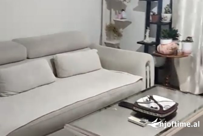 Shtepi ne shitje Apartament ne Tirane, 2+1, Mobilimi E mobiluar, Pagesa 140,000  Euro.