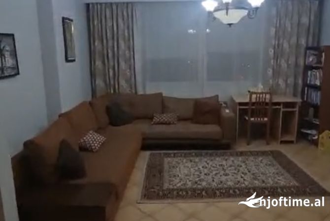 Shtepi me qera 1+1 ne Tirane - 600 Euro