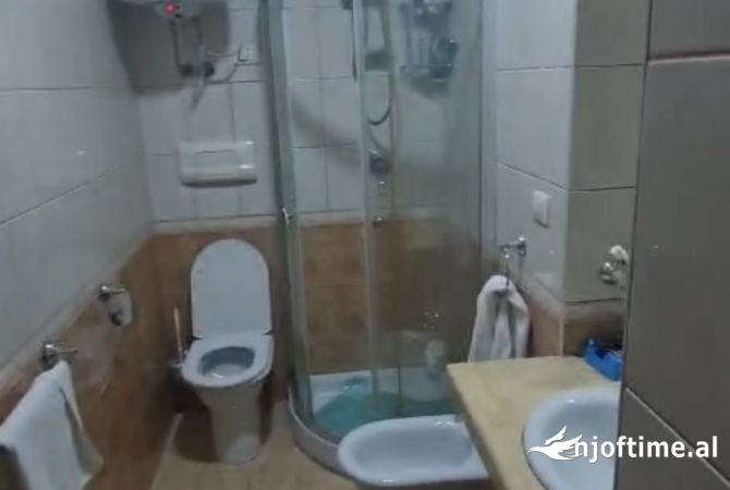 Shtepi me qera Apartament ne Tirane, 1+1, Mobilimi E mobiluar, Pagesa 600  Euro.
