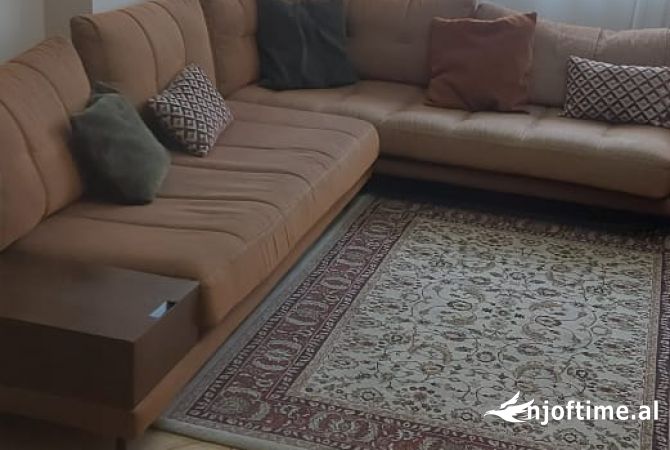 Shtepi me qera Apartament ne Tirane, 1+1, Mobilimi E mobiluar, Pagesa 600  Euro.
