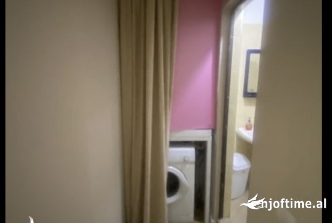 Shtepi me qera Apartament ne Tirane, 2+1, Mobilimi E mobiluar, Pagesa 650  Euro.